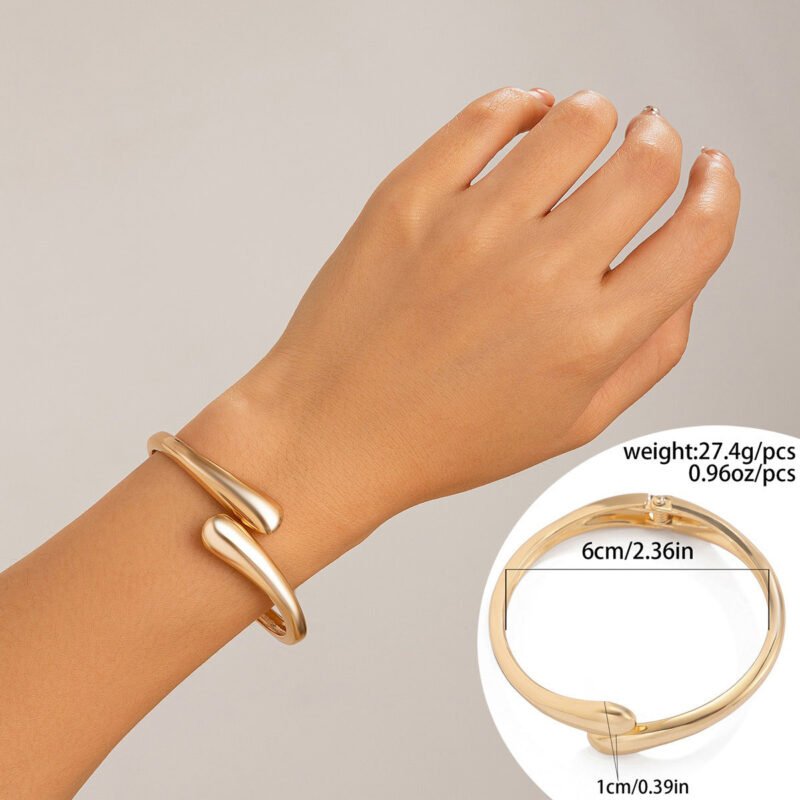 18K gold geometric shape with wide surface and texture design noble and light luxury bracelet - 图片 5