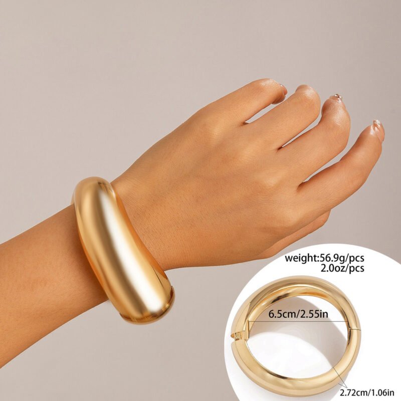 18K gold geometric shape with wide surface and texture design noble and light luxury bracelet - 图片 6