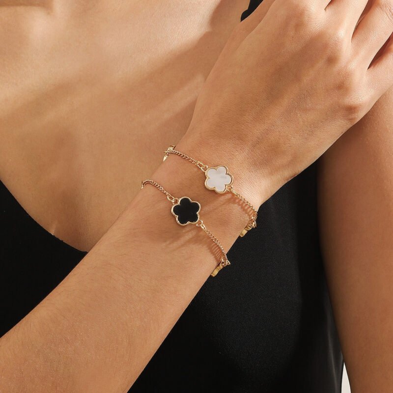 18K Gold Butterfly/Clover Design Exquisite Unique Bracelet - 图片 4